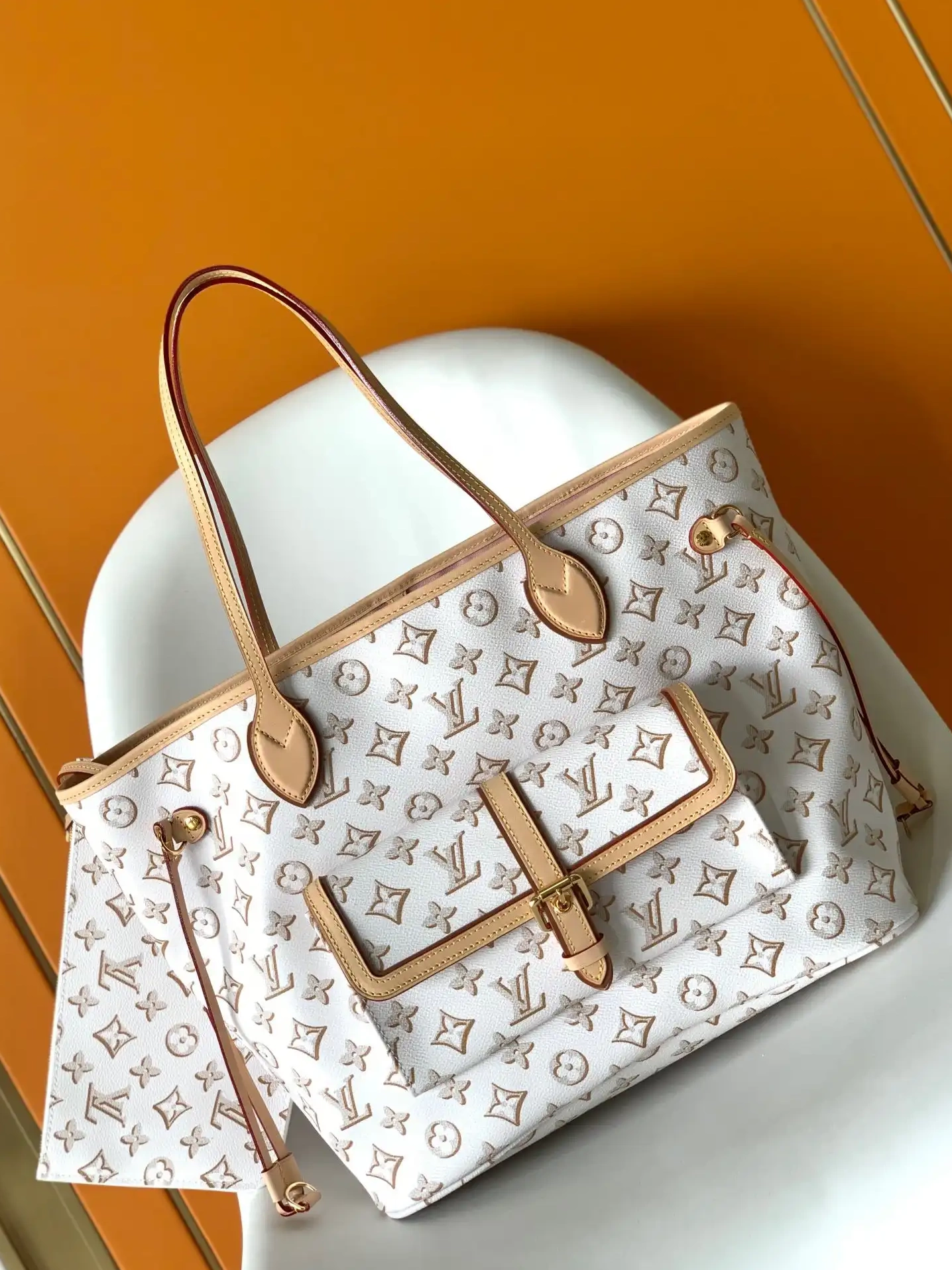 VUITTON MM LOUIS NEVERFULL 0528